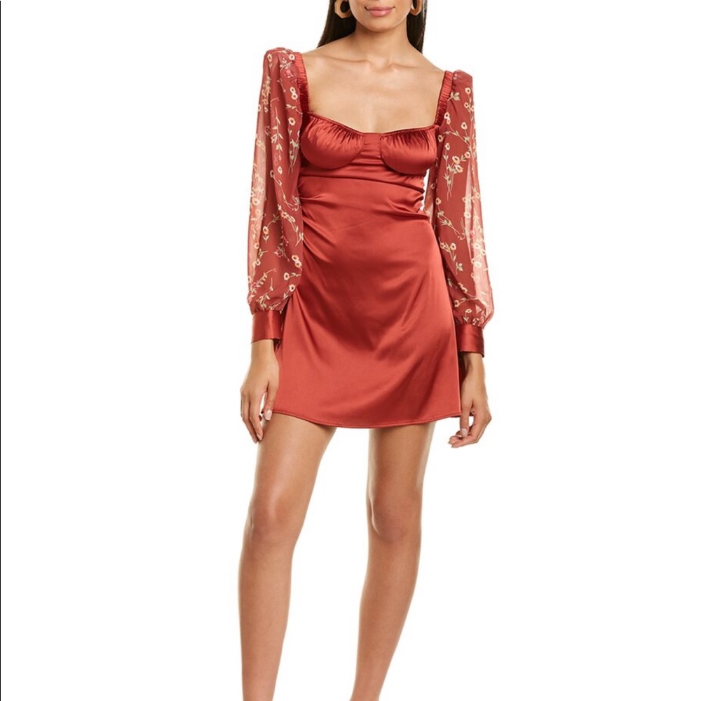 WEWOREWHAT NWT Puff Sleeve Roses Daises Mini Dress